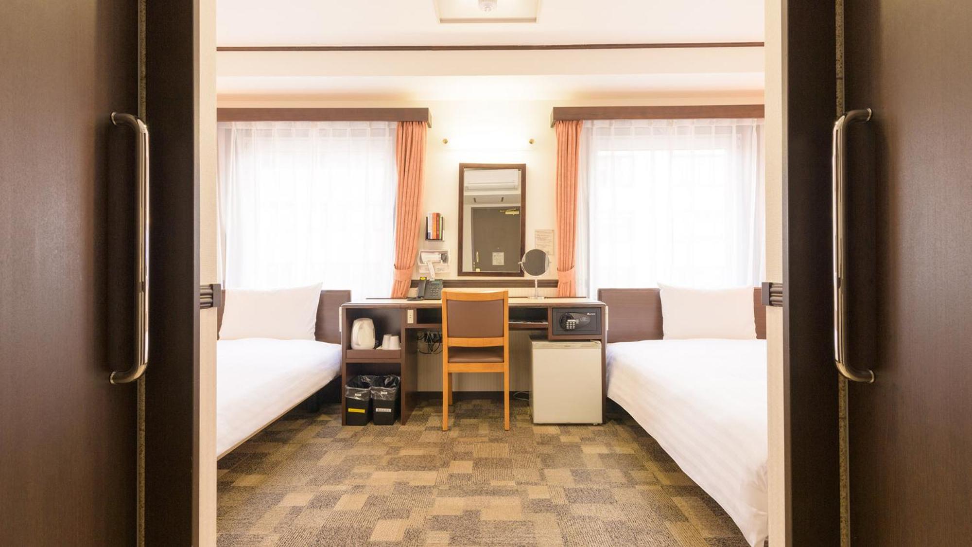 Toyoko Inn Hikone Eki Higashi Guchi Exterior photo