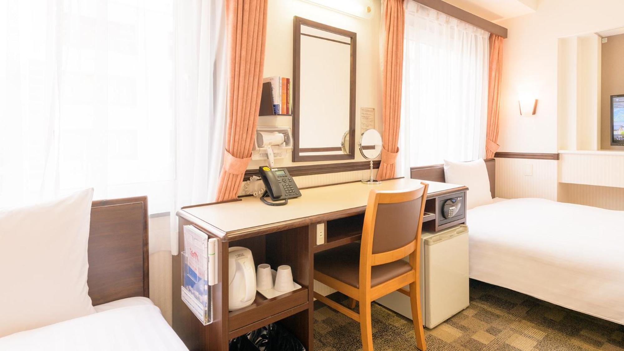 Toyoko Inn Hikone Eki Higashi Guchi Room photo