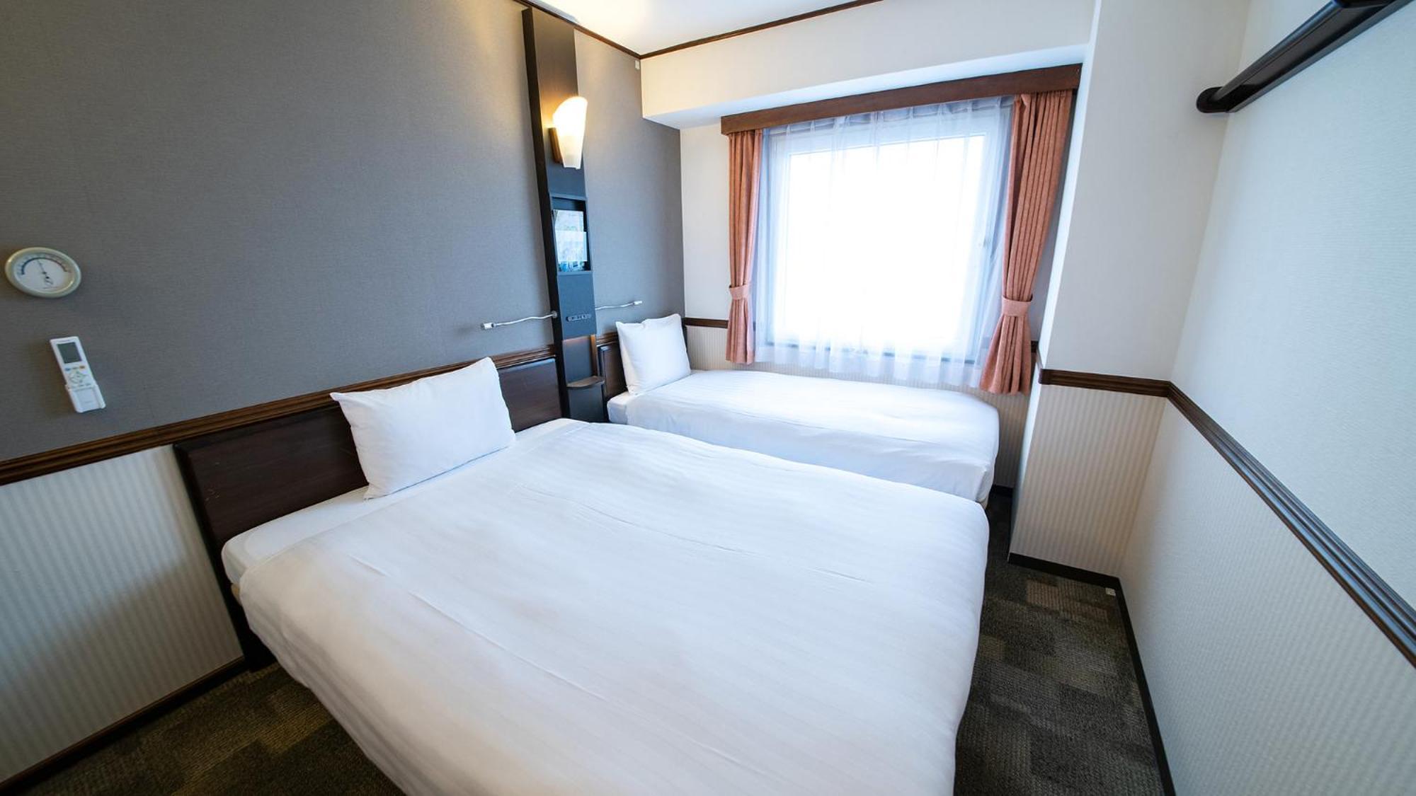 Toyoko Inn Hikone Eki Higashi Guchi Exterior photo